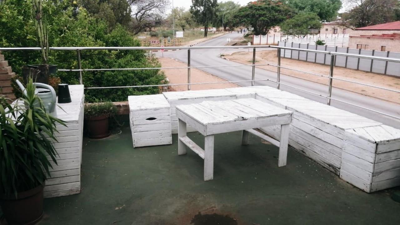 Villa Africa Guesthouse Tsumeb Exteriör bild