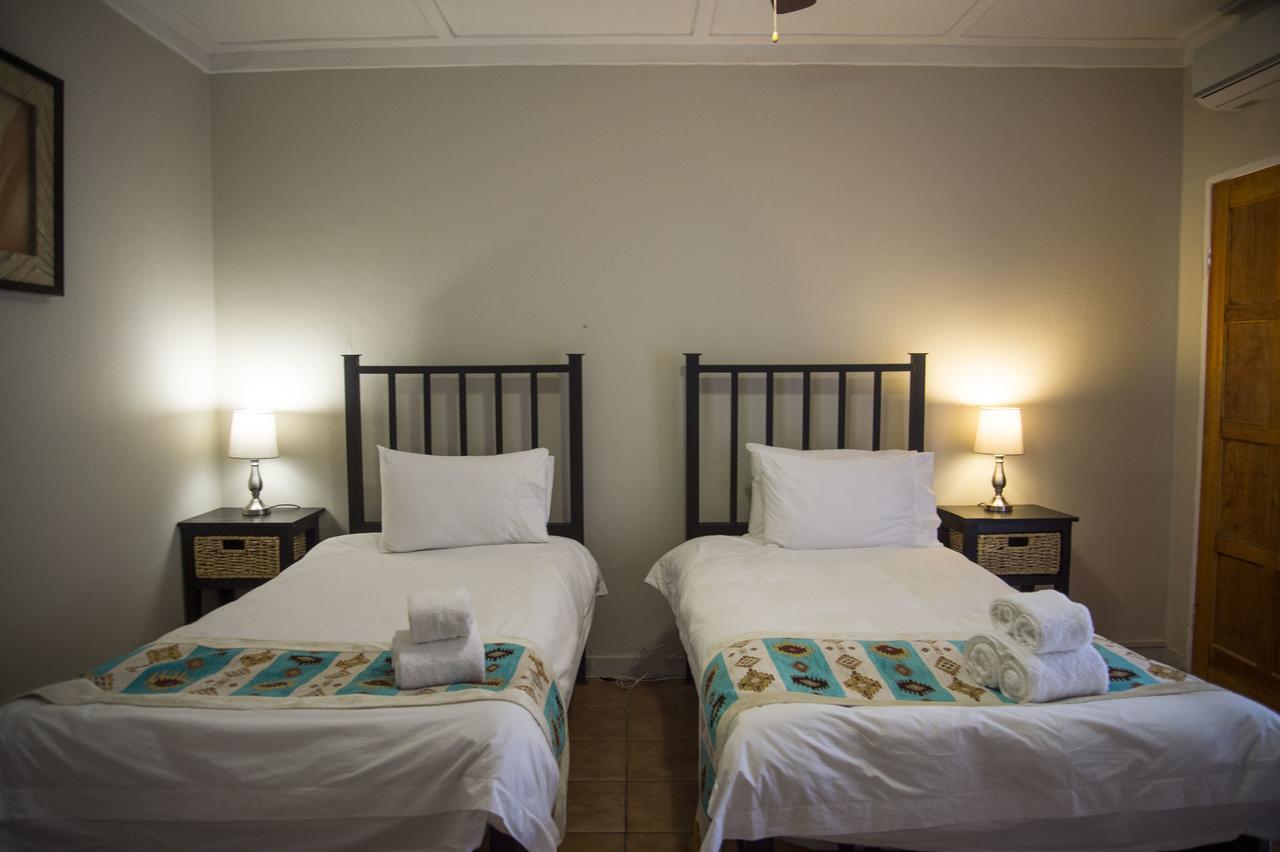 Villa Africa Guesthouse Tsumeb Exteriör bild